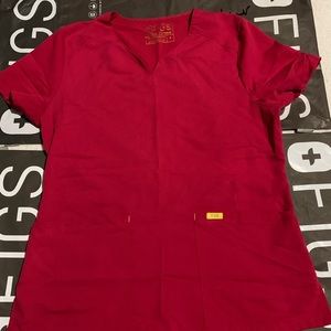 Figs Rose yellow label scrub top